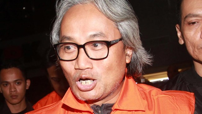 tersangka-ott-kepala-kpp-madya-banjarmasin-1770345672688_169